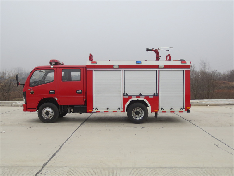 東風(fēng)多利卡消防車(2.5噸)圖片